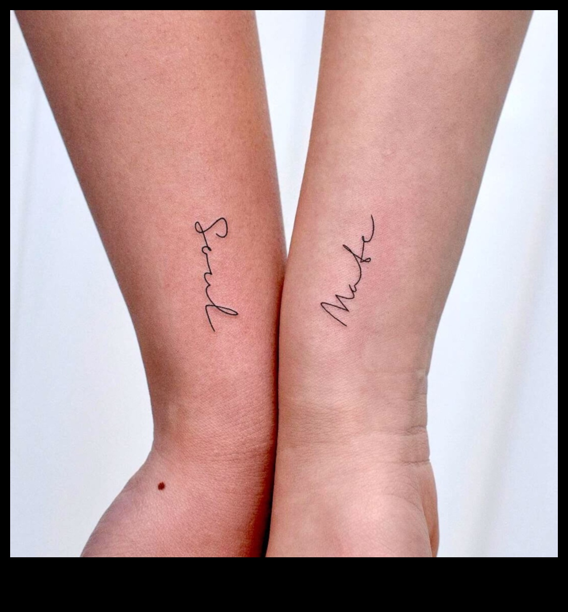 Connected Souls pāru tetovējumi, kas svin mīlestības skaistumu 4 Saistītās dvēseles: pāra tetovējumi, kas atkārto mīlestības skaistumu