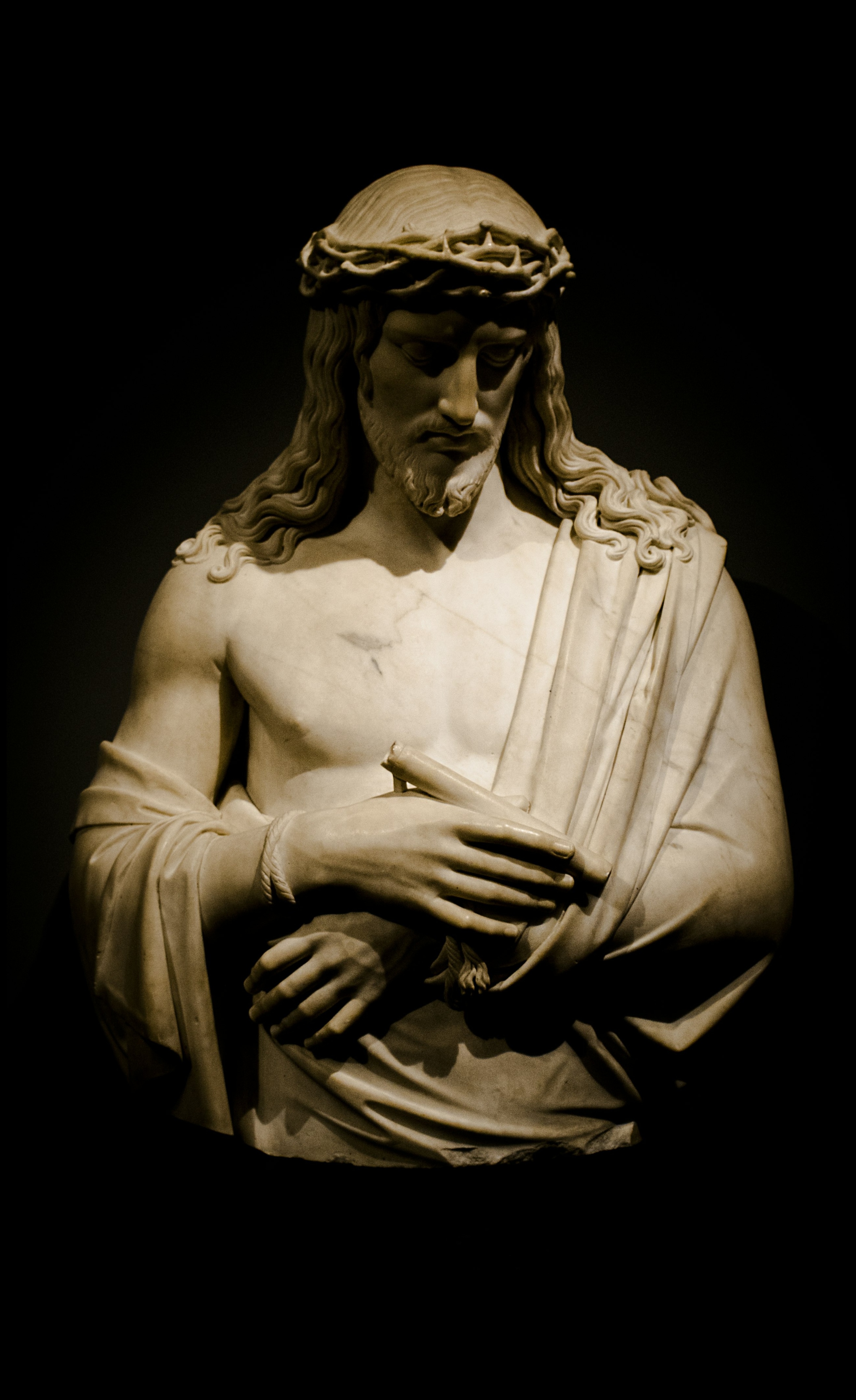 Veidots miers: viduslaiku akmens grebumi kā mākslinieciskas izpausmes